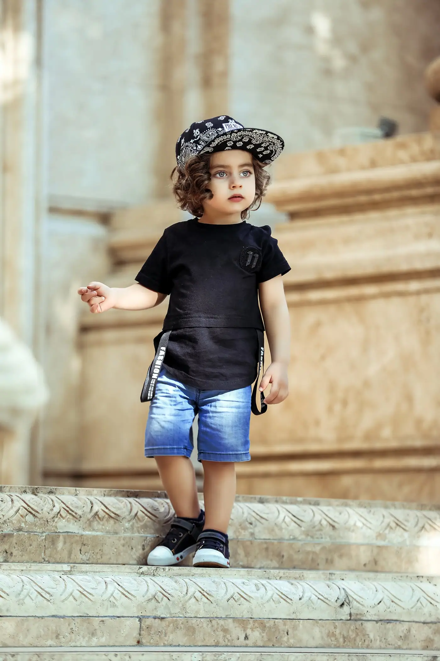 فیلم تیاسام، نشست کودک 3. حرکت و صدای طبیعی، این بخش از داستان را جلو می‌برند.